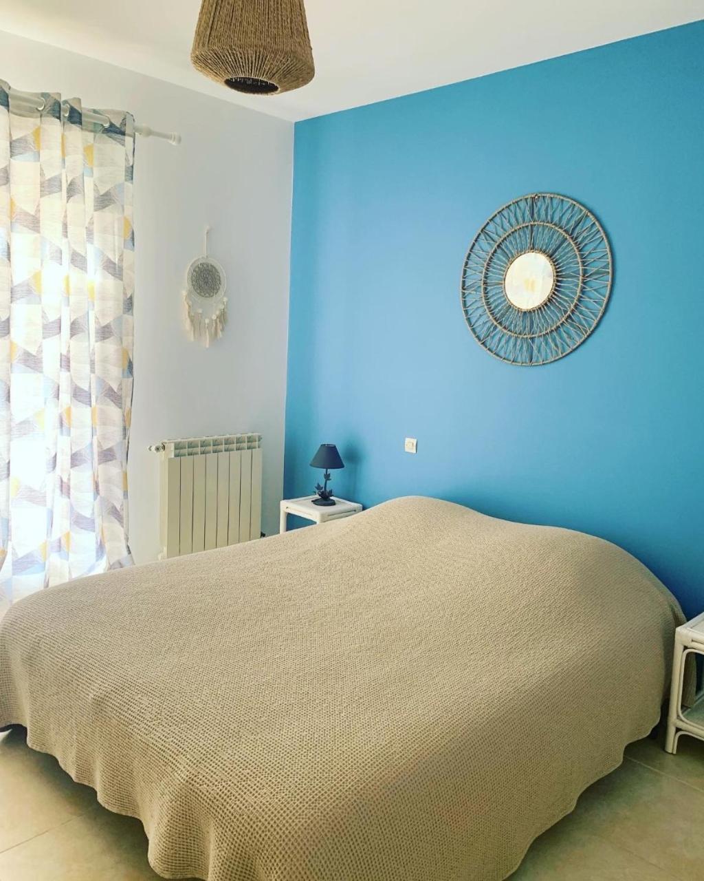 Les Palmiers Hotell Le Muy Exteriör bild